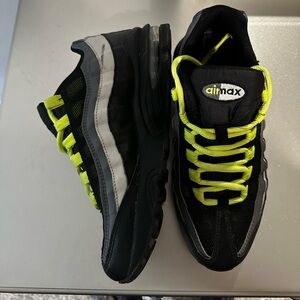 Used Nike Airmax **fast shipping**